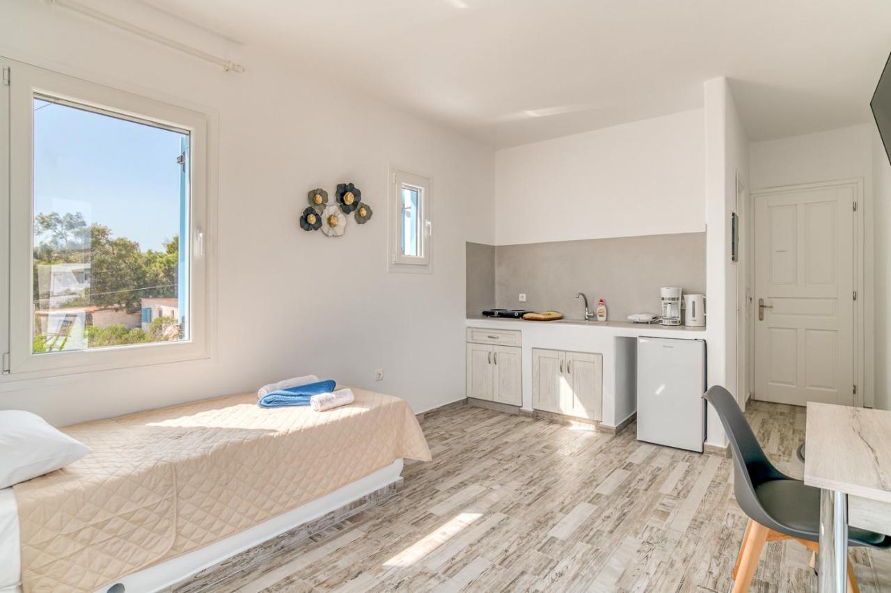 Ippocampos Seaside Serenity - Unwind At Paros Poolside Retreats Aliki  Bagian luar foto
